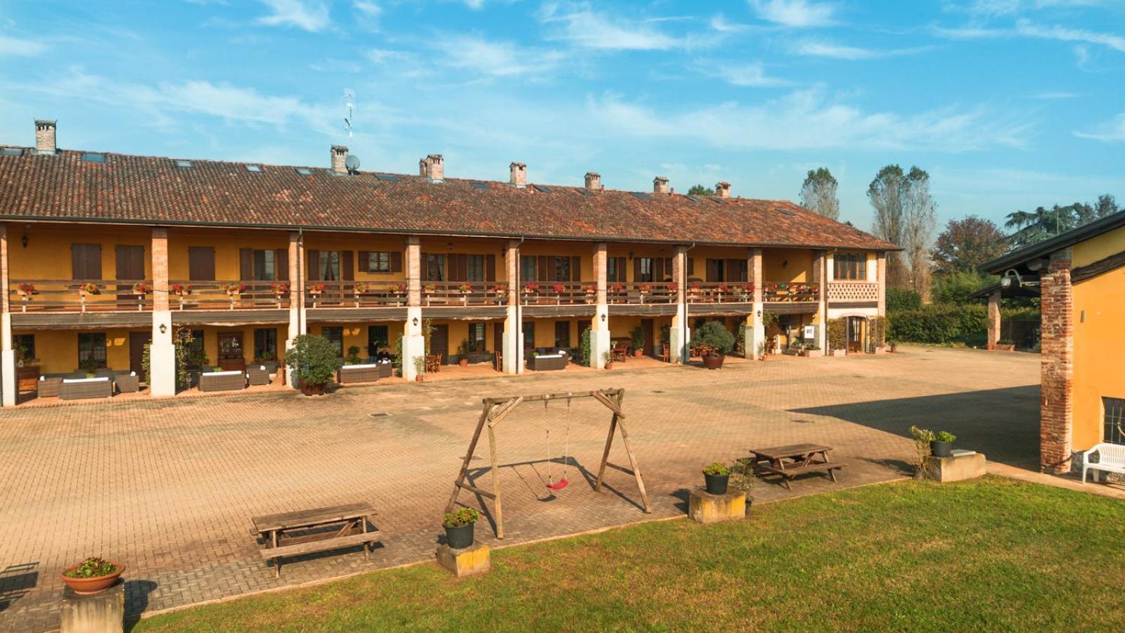 Agriturismo Bassanella Тревильо Екстериор снимка