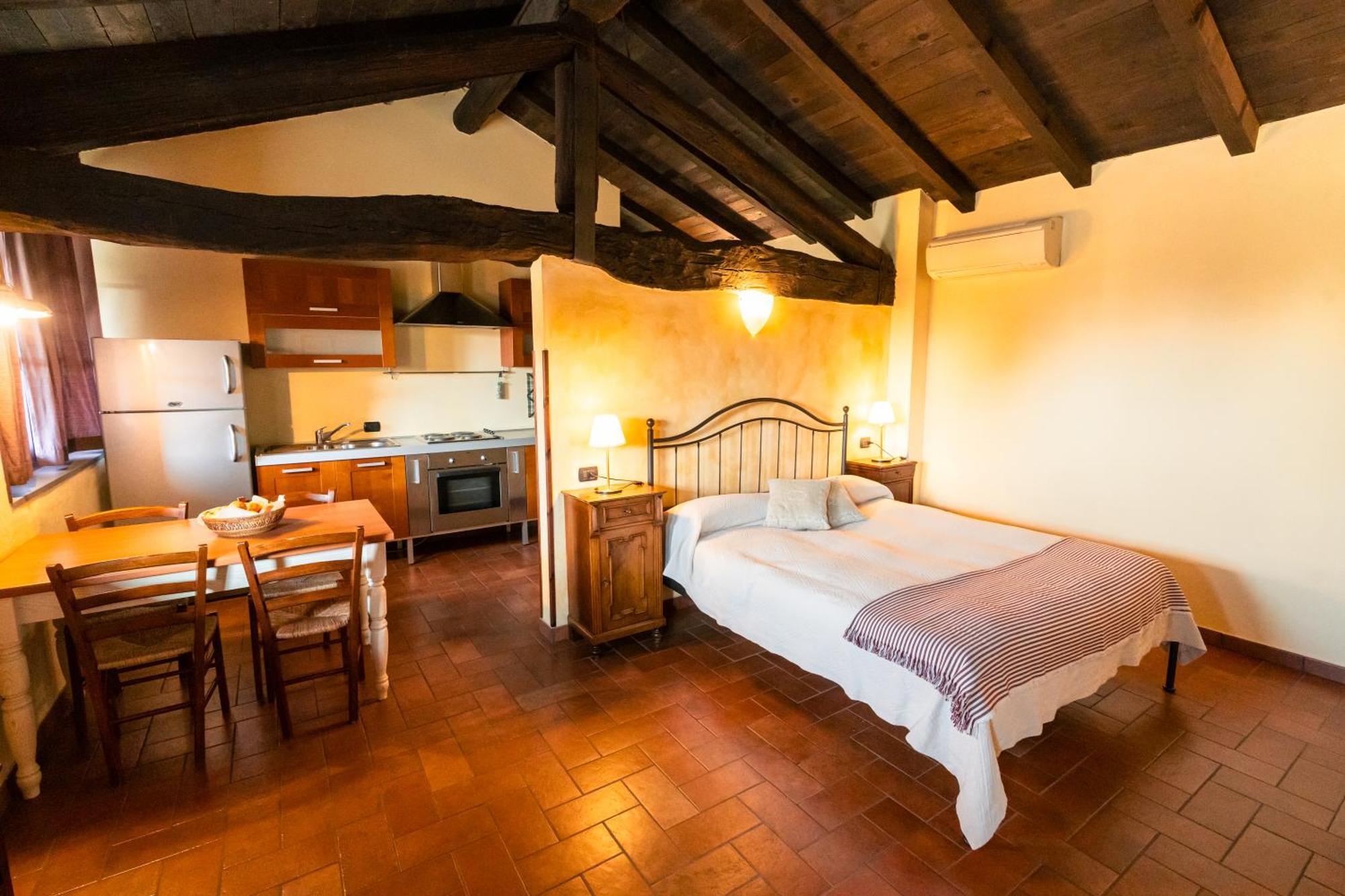 Agriturismo Bassanella Тревильо Екстериор снимка
